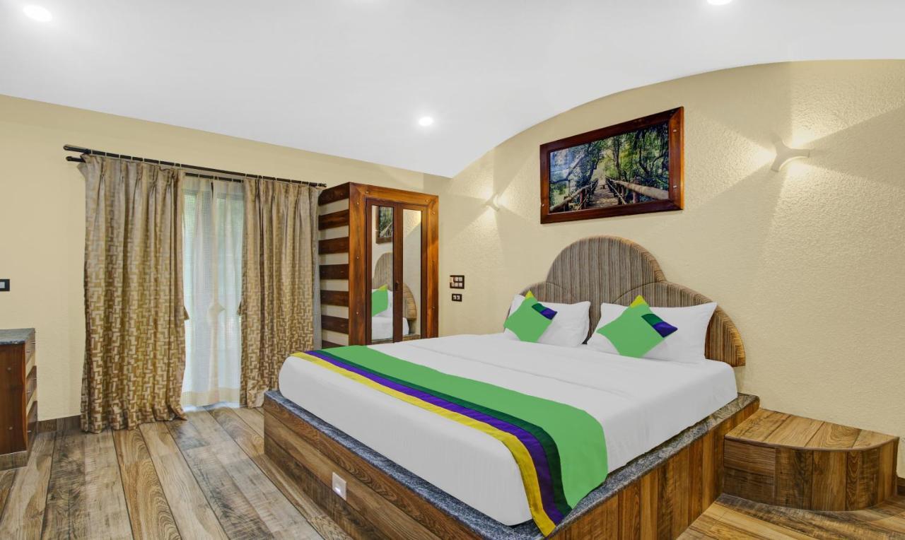 Treebo Majestic Palms, 2 Km From Colva Beach Бенаулим Екстериор снимка