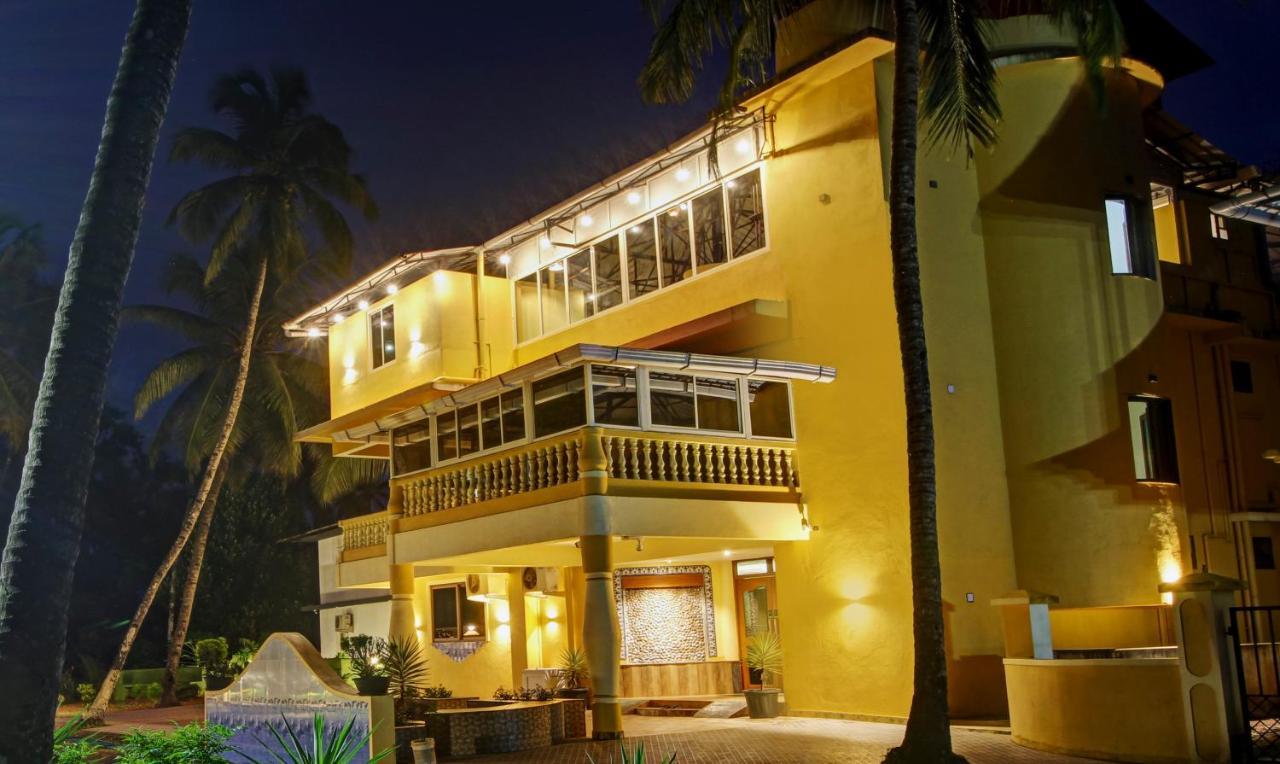 Treebo Majestic Palms, 2 Km From Colva Beach Бенаулим Екстериор снимка