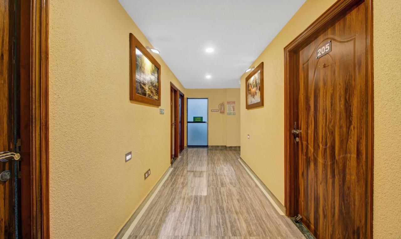 Treebo Majestic Palms, 2 Km From Colva Beach Бенаулим Екстериор снимка